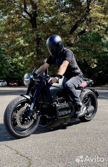 Мотоцикл BMW