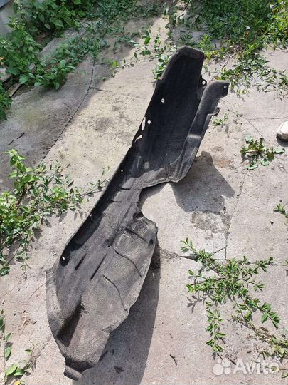 Подкрылки задние на toyota camry 40