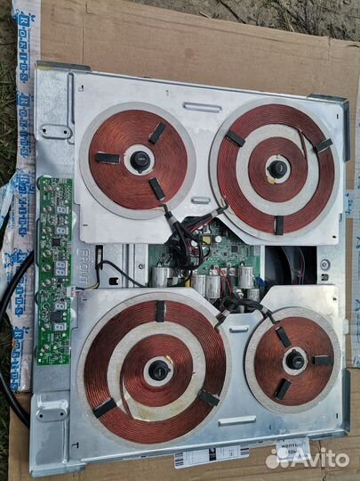 Индукционная варочная панель хотпоинт Аристон