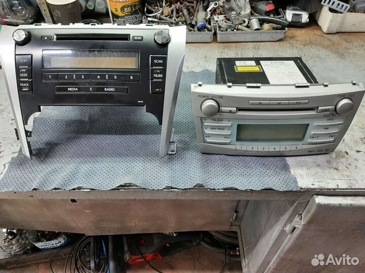 Продам штатную магнитолу для Тойота камри