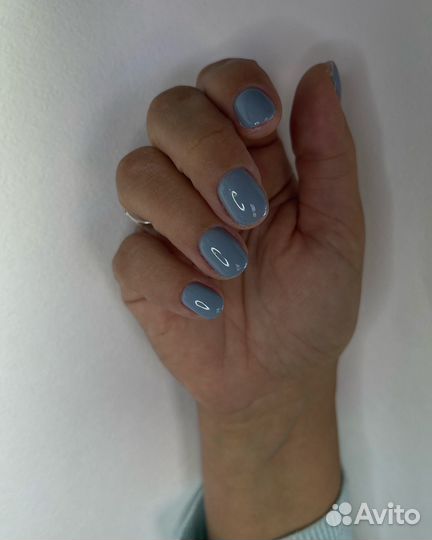 Начинающий мастер маникюра