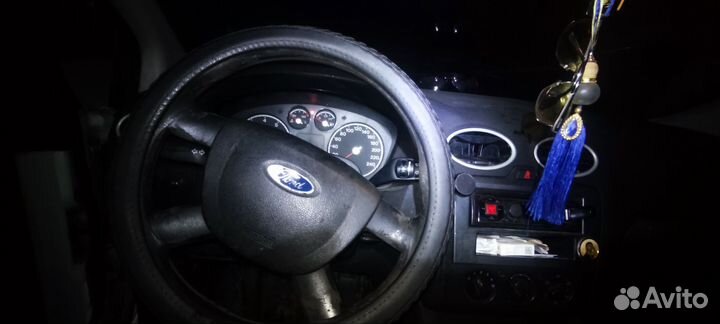 Ford Focus 1.4 МТ, 2006, 366 060 км