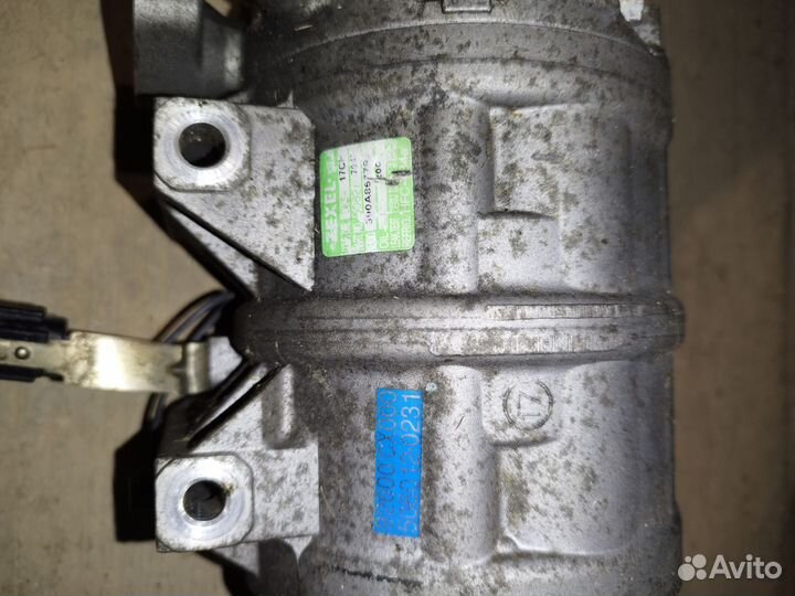 Компрессор кондиционера Nissan X-trail T30