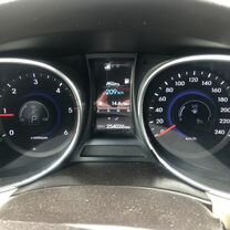 Hyundai Santa Fe 2.2 AT, 2013, 254 000 км, с пробегом, цена 1 835 000 руб.