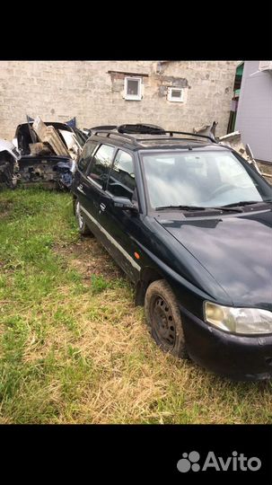 Форд Эскорт в разборе 1995 года