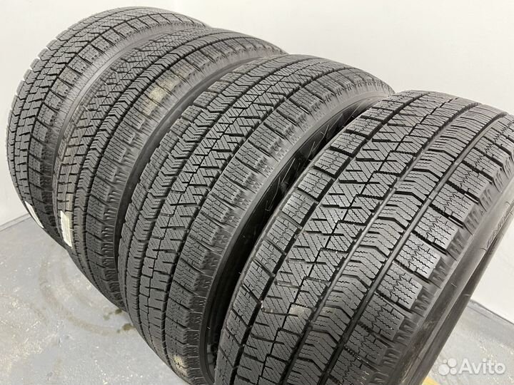 Bridgestone Blizzak VRX2 185/60 R15