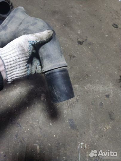 Воздухозаборник Mitsubishi Galant 9