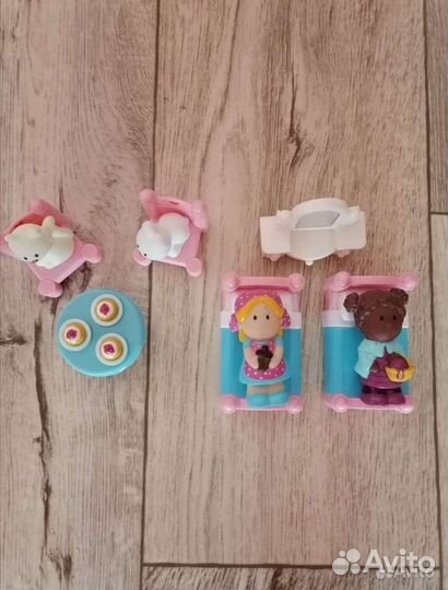 Автобус, школа, корабль, домик кошечки собачки