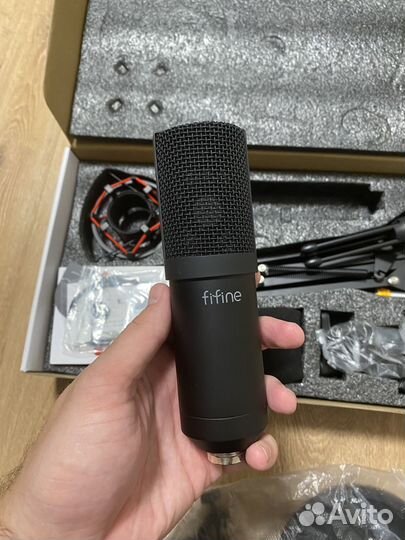 Конденсаторный студийный USB-микрофон fifine T732