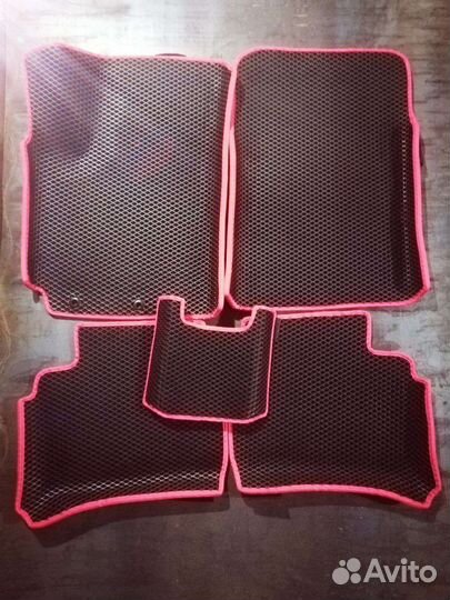 Автоковрики ева KIA Rio 4 с бортами и укладкой