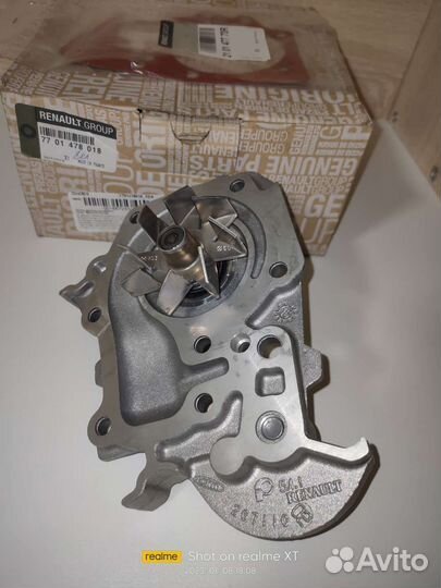 Насос водяной (помпа) Renault 7701478018