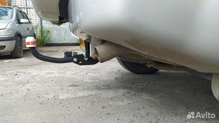 Фаркоп на ф Suzuki Grand Vitara 2005-2015 5 дверей