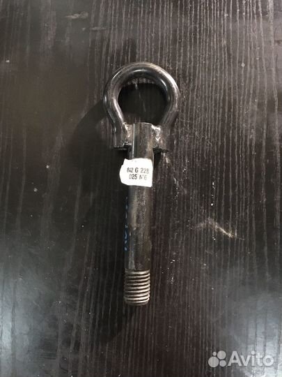 Renault logan Крюк