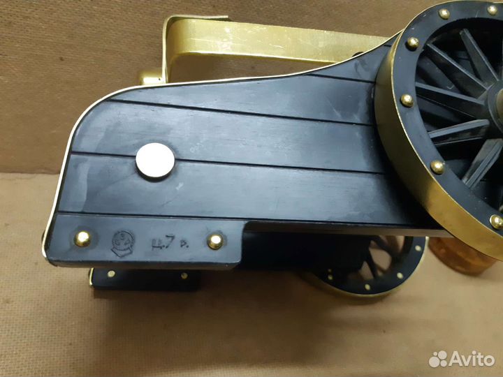 Лафет для шампанского