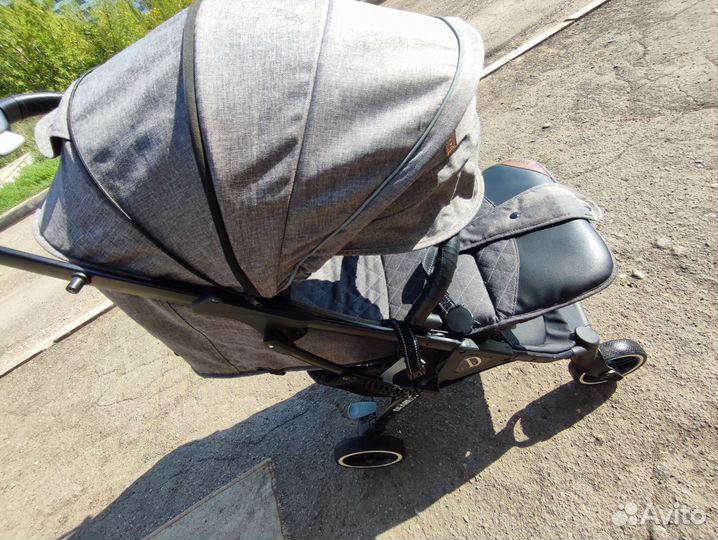 Прогулочная коляска Dearest 818