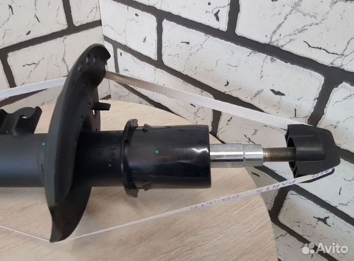 Амортизатор шевроле задний прав. аналог