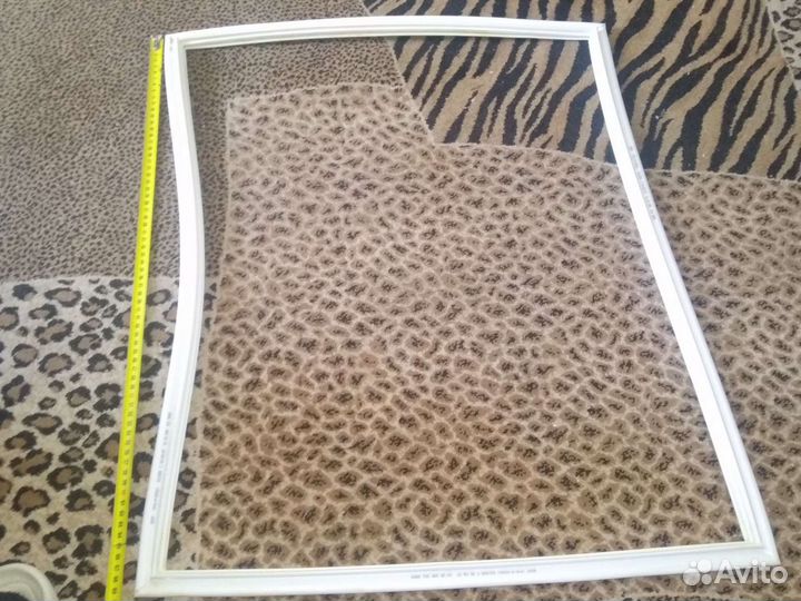 Уплотнительная резинка на холодильник