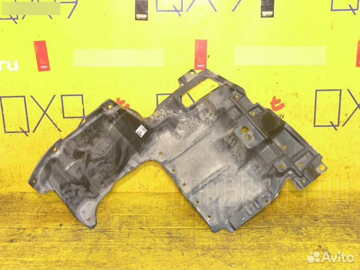 Защита двигателя 51442-68010 на Toyota Wish ZNE10G