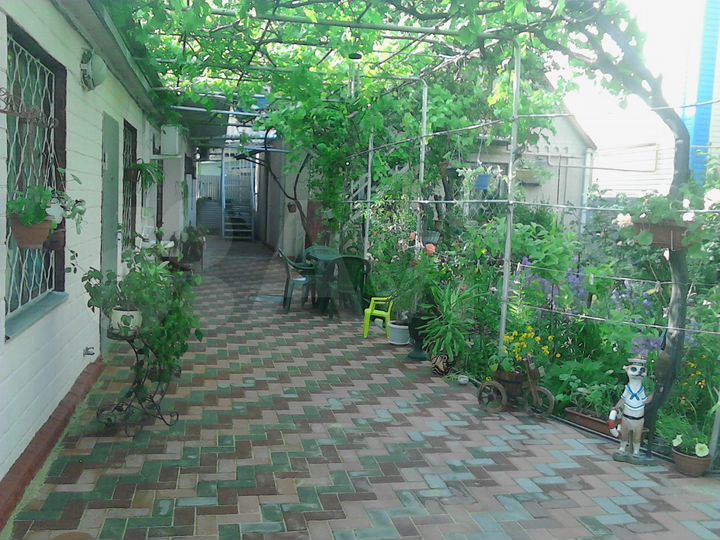 Комната 12 м² в 1-к., 1/2 эт.