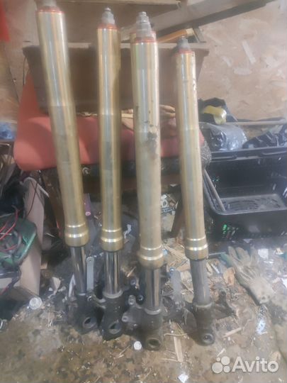 Перо вилки (Амортизатора) Kawasaki Z1000