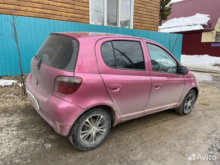 Toyota Vitz 1.0 AT, 2000, 300 000 км