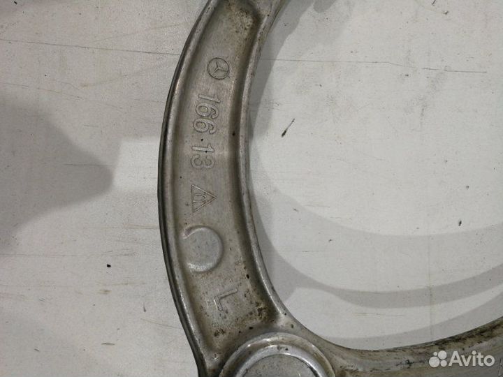 Рычаг подвески нижний передний левый Mercedes-Benz