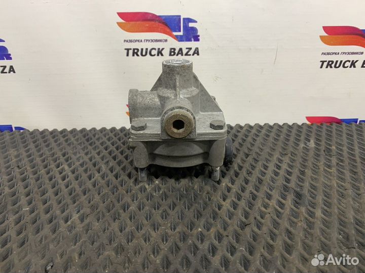 Клапан ускорительный