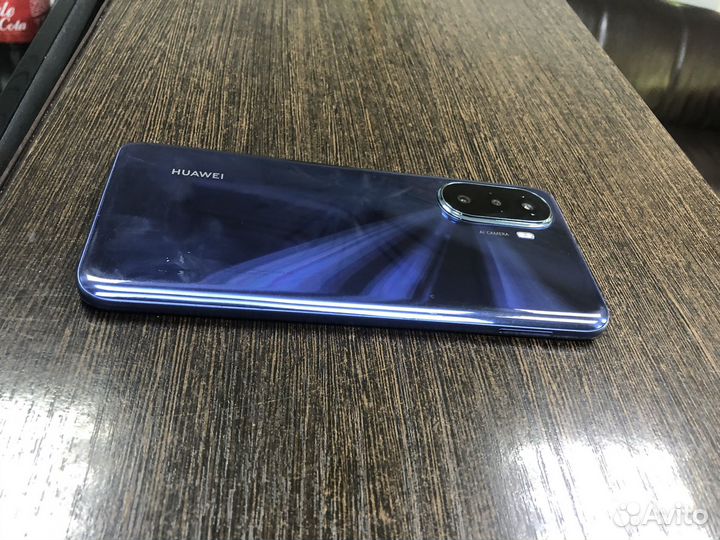 HUAWEI nova Y70, 4/64 ГБ