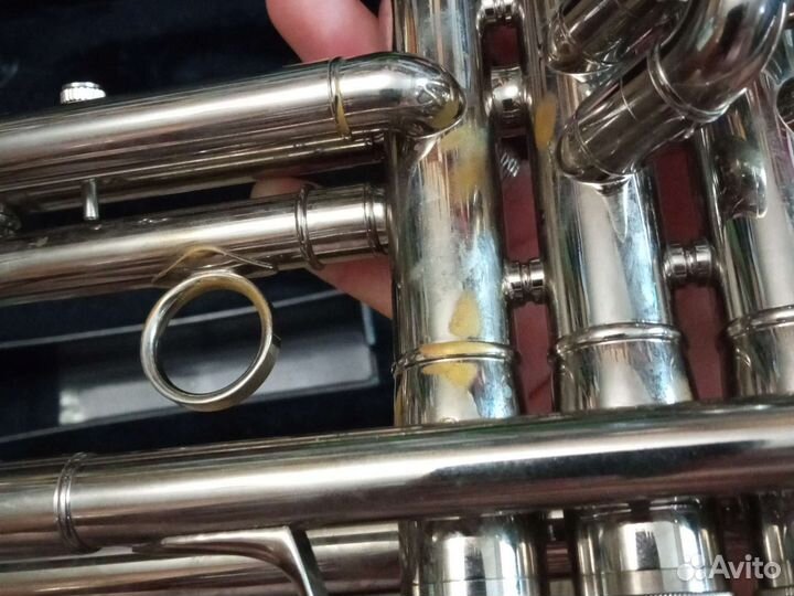 Труба музыкальный инструмент