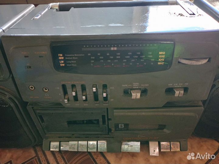 Ретро магнитафон+ кассеты