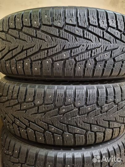 Nokian Tyres Hakkapeliitta 7 SUV 235/65 R17 108T