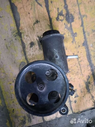 Насос гидроусилителя 1jz