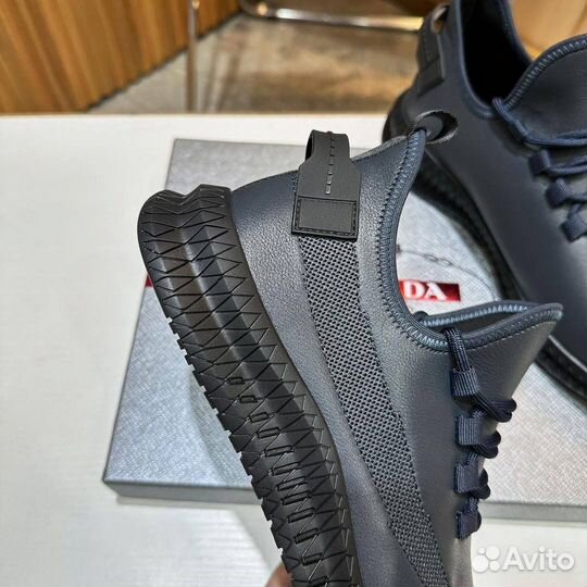 Кроссовки Prada