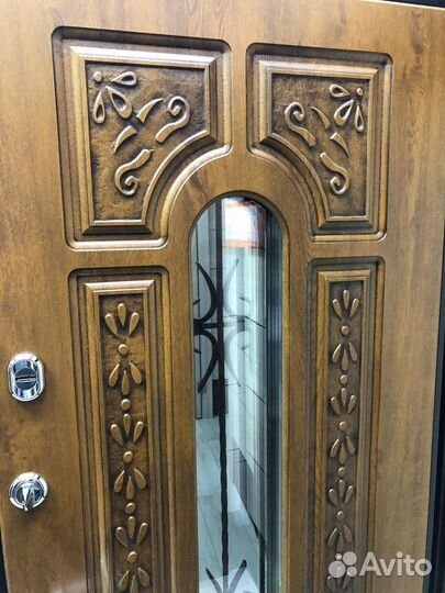 Дверь входная для дома