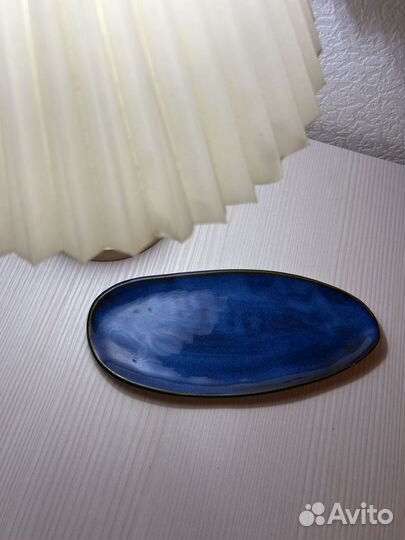 Керамическая тарелка ручной работы