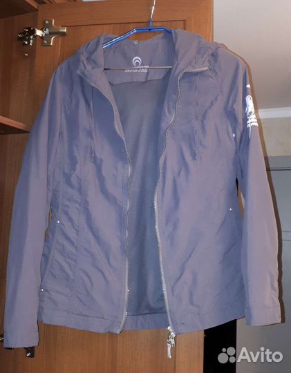 Ветровка женская Outventure с капюшоном, 48 раз