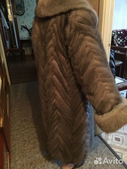 Норковая шуба с воротником песца