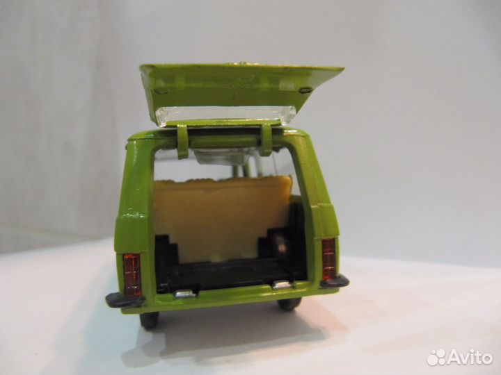 Модель раф 2203 А18. Травянистый цвет