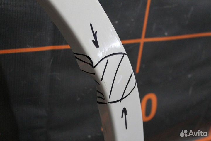 Накладка крыла переднего правого - Audi Q7 4M