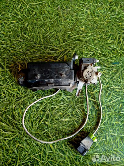 Ручка двери внешняя передняя правая для Ауди А4 Б5