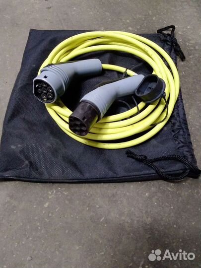 Зарядный кабель type 2