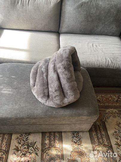 Лежанка для кошек и когтеточка