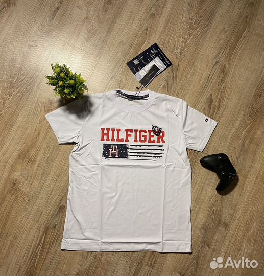 Футболка Tommy Hilfiger