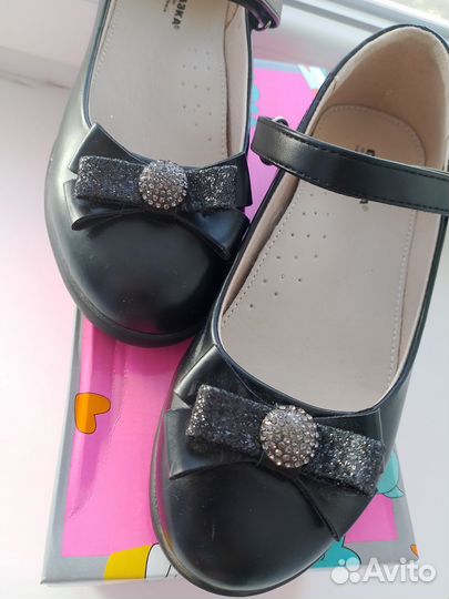 Туфли для девочки новые