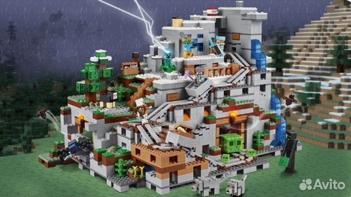 Конструктор Майнкрафт Горная пещера 2863 дет
