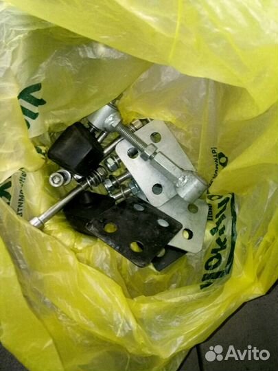 Калитка (Кранштейн) запасного колеса УАЗ Патриот