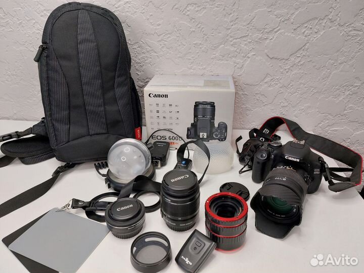 Фотоаппарат Canon 600D, объективы, студийный свет