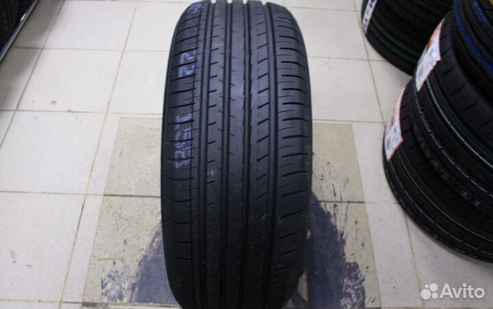 Yokohama BluEarth-A AE-51A 215/50 R17