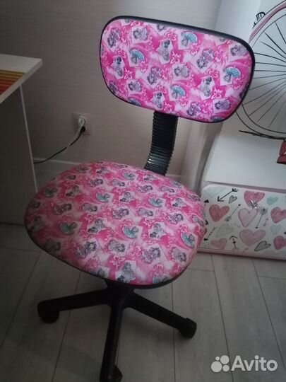 Стул компьюторный для девочки