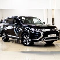 Mitsubishi Outlander 2.4 CVT, 2021, 43 000 км, с пробегом, цена 2 897 000 руб.